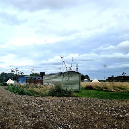 위스벡 Boyce Fen Farm Retreat Glamping & Fishery 빌라 외부 사진