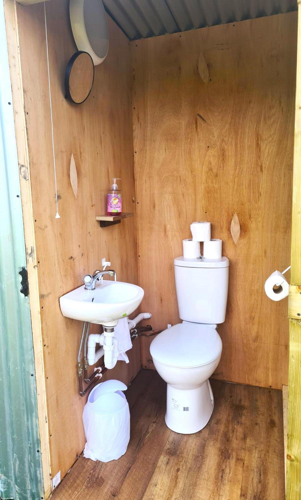 위스벡 Boyce Fen Farm Retreat Glamping & Fishery 빌라 외부 사진